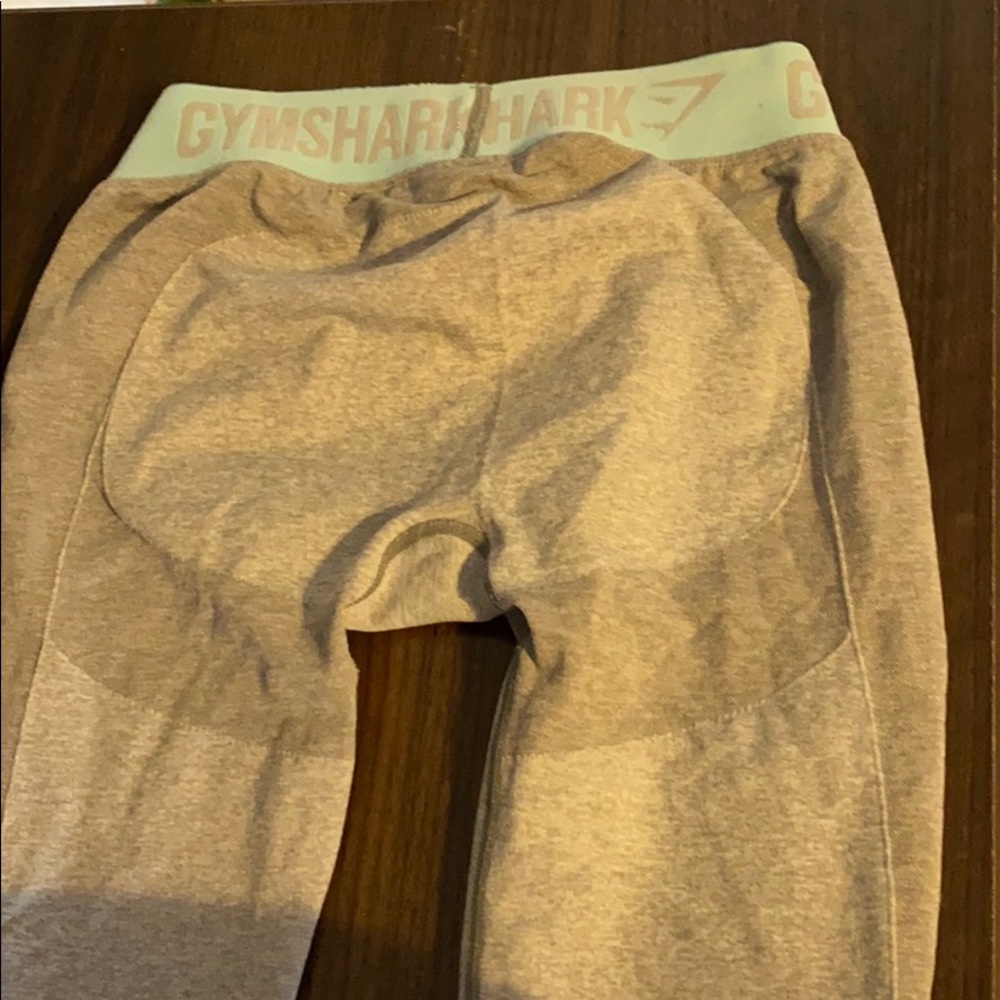 Gymshark S cropped leggings - Picture 3 of 4